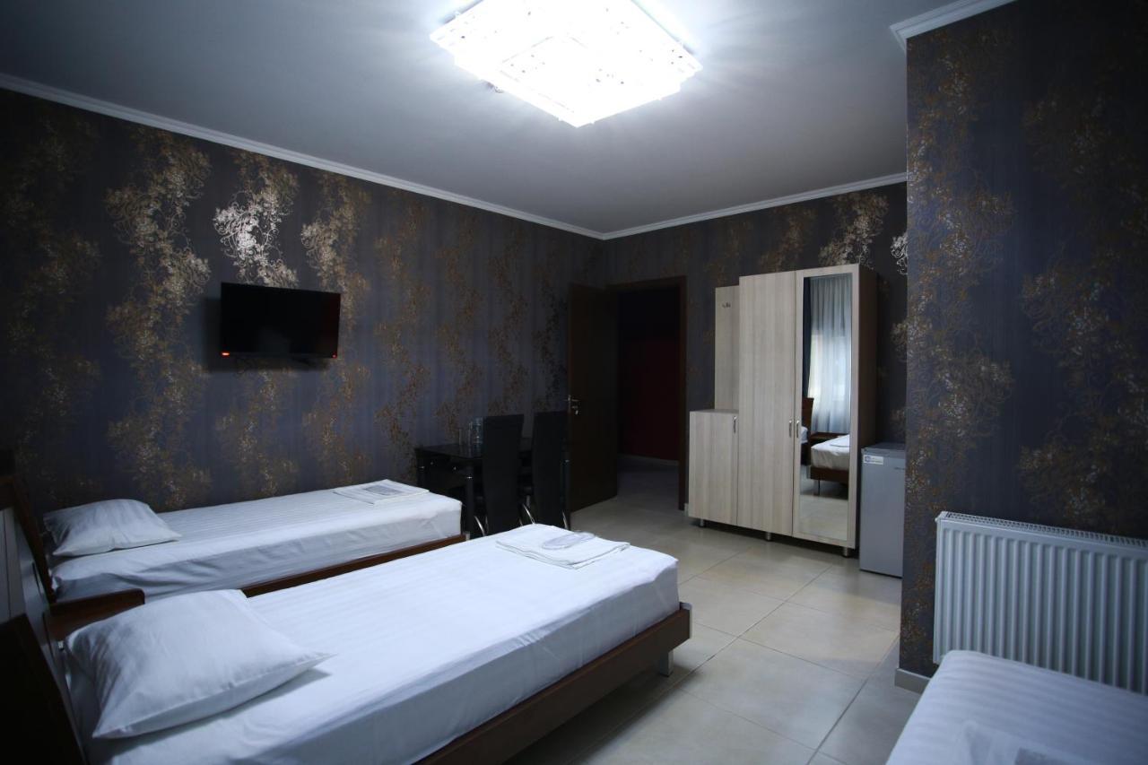 Hotel Okriba Tbilisi Esterno foto
