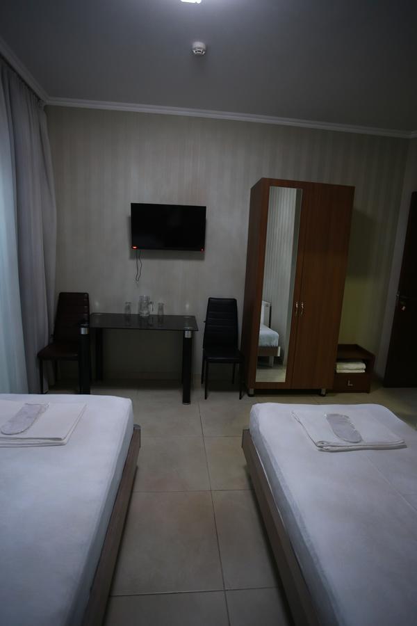 Hotel Okriba Tbilisi Esterno foto