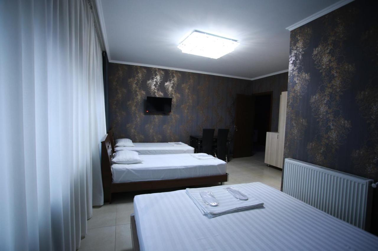 Hotel Okriba Tbilisi Esterno foto