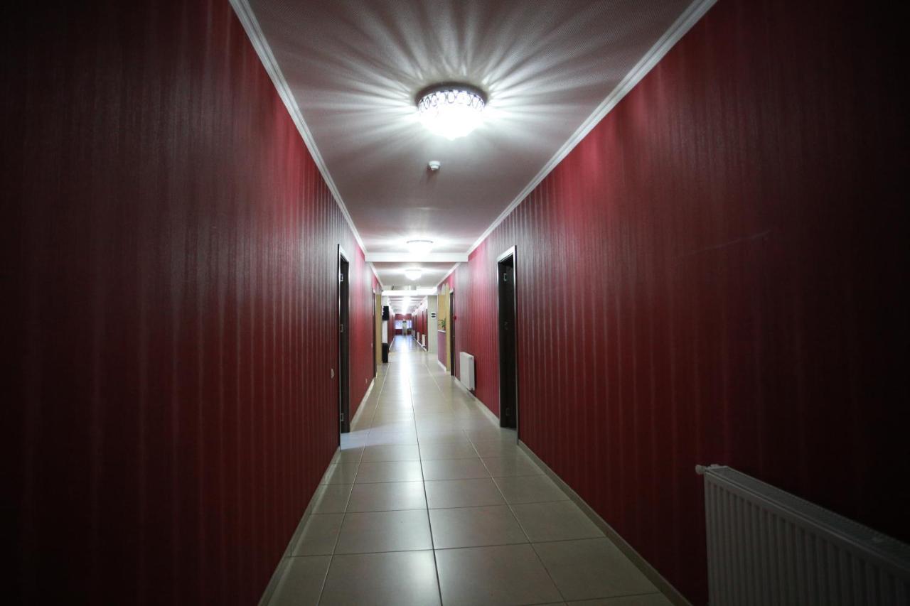 Hotel Okriba Tbilisi Esterno foto