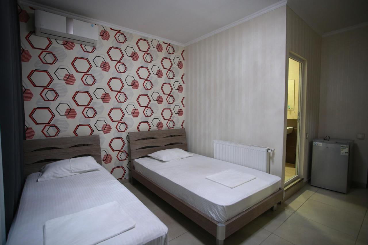 Hotel Okriba Tbilisi Esterno foto