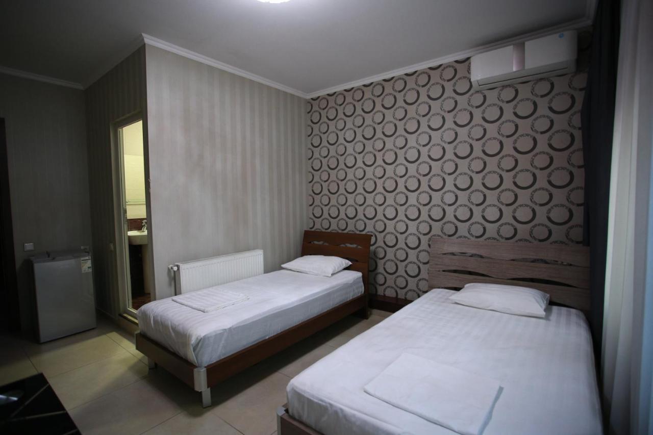 Hotel Okriba Tbilisi Esterno foto