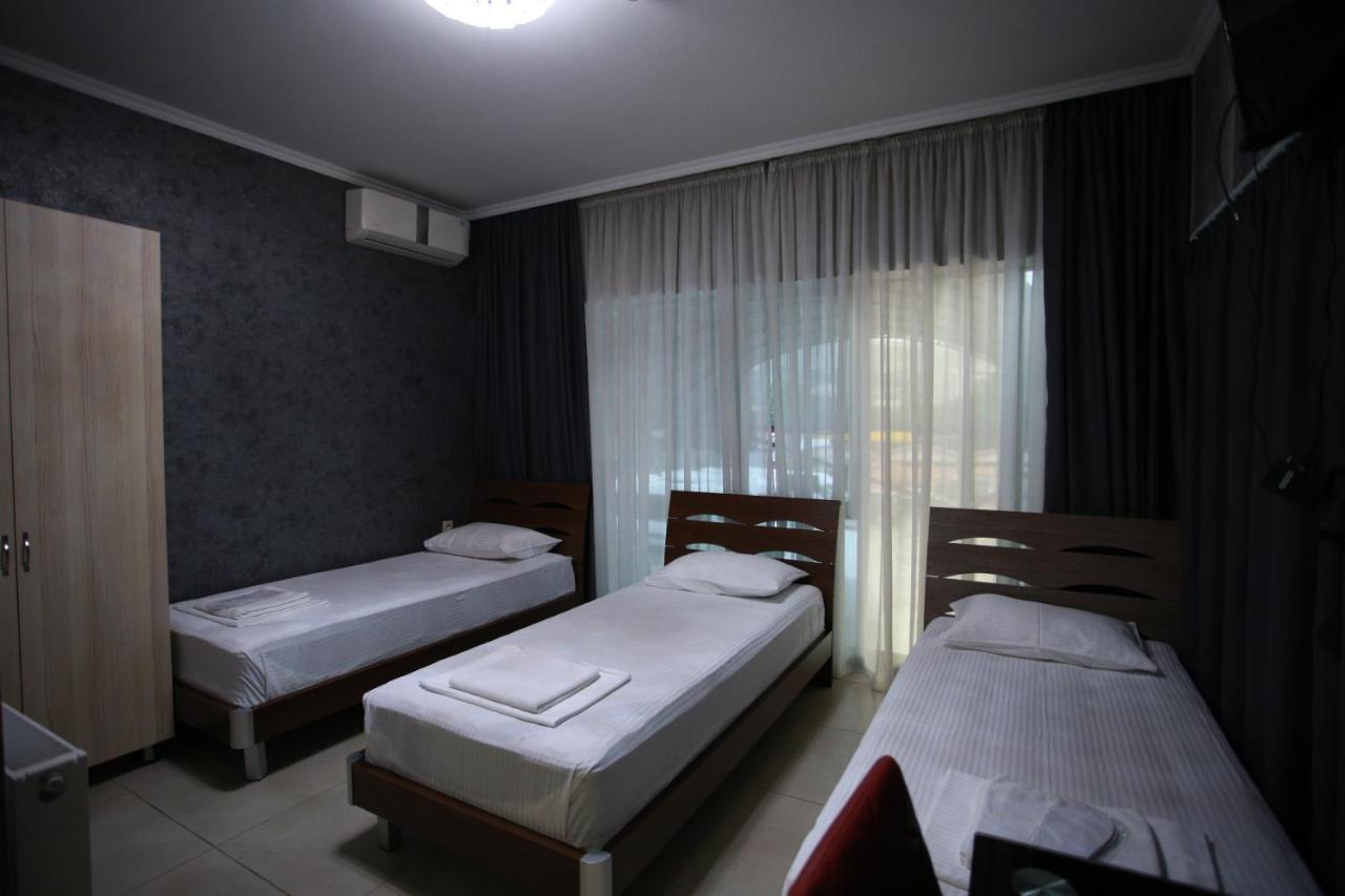 Hotel Okriba Tbilisi Esterno foto