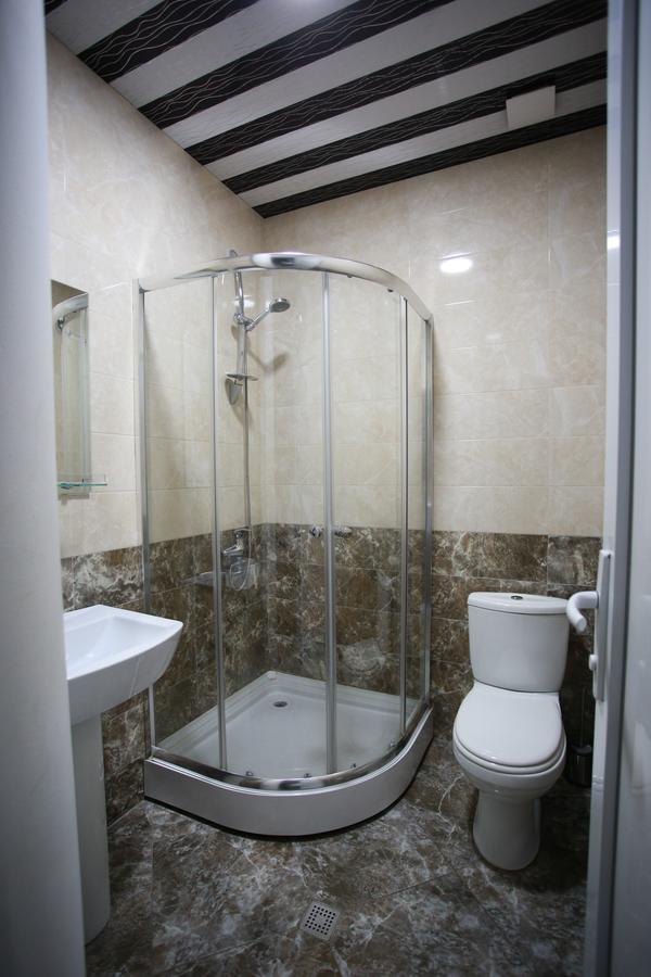 Hotel Okriba Tbilisi Esterno foto